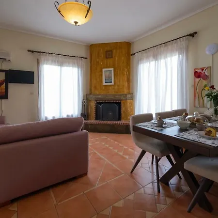 Holiday home Katerinas Maisonette
